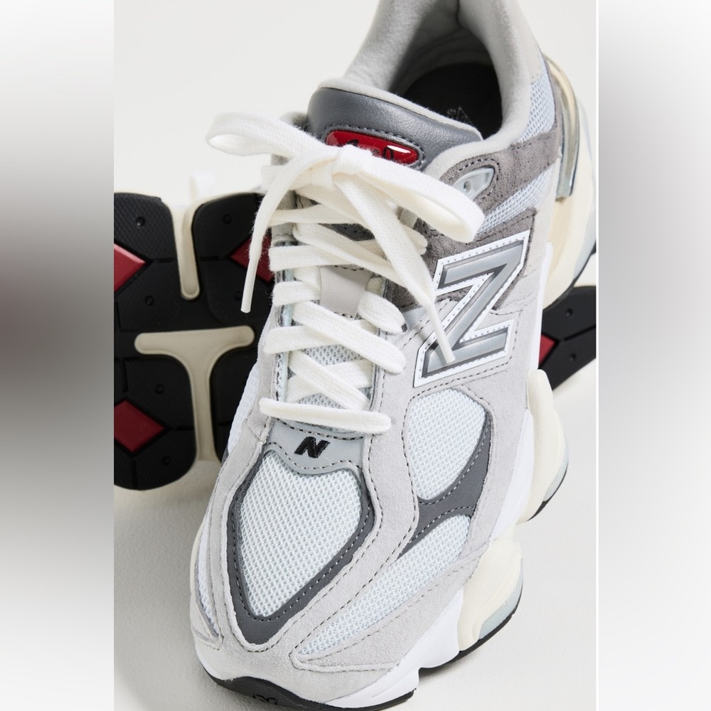 New Balance 9060 Unisex Sneakers Size US M 4 US W 5.5
